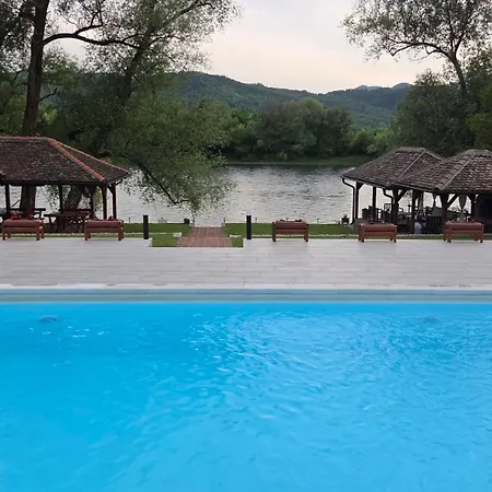 Tri Vrbe Apartment Ljubovija