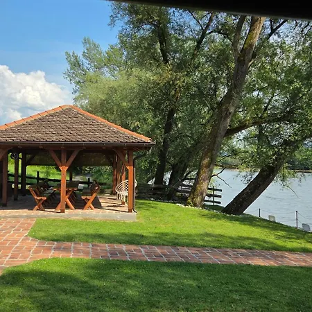 Apartman Tri Vrbe *